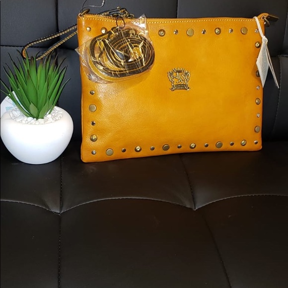 Made In Italy Cross Body And Clutch Bag. - Picture 3 of 5
